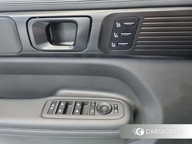 Hyundai Santa Fe (MX5) id 3472184 из Кореи 17