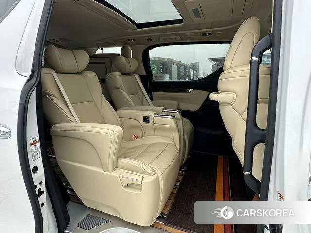 Toyota Elfa id 4272406 из Китая 7