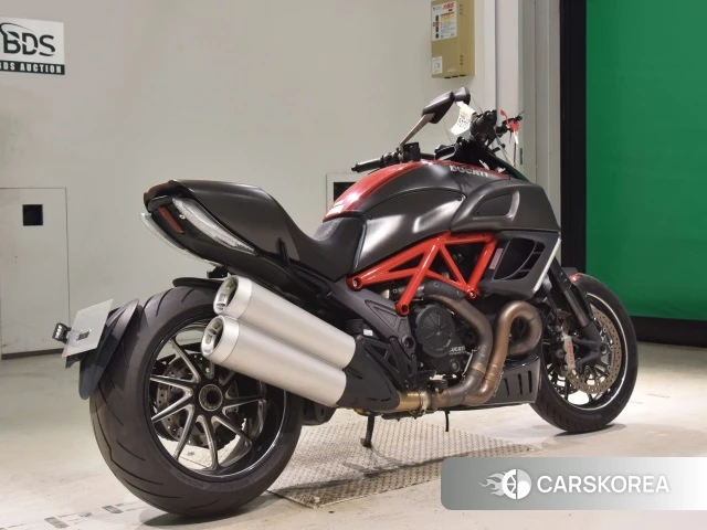 Проданный Ducati DIAVEL 2011 из Японии, фото 4