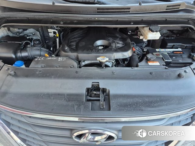 Hyundai The New Grand Starex id 3813291 из Кореи 17