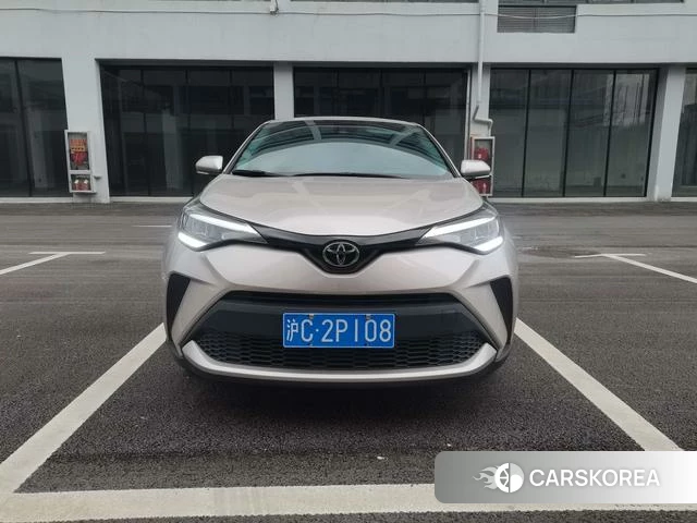 Toyota C-HR id 4238586 из Китая 11