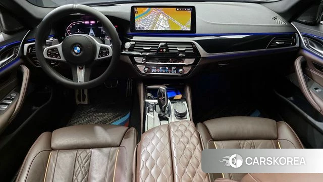 BMW 5 Series (G30) id 3839510 из Кореи 17