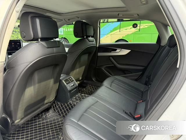Audi A4L id 4253845 из Китая 10