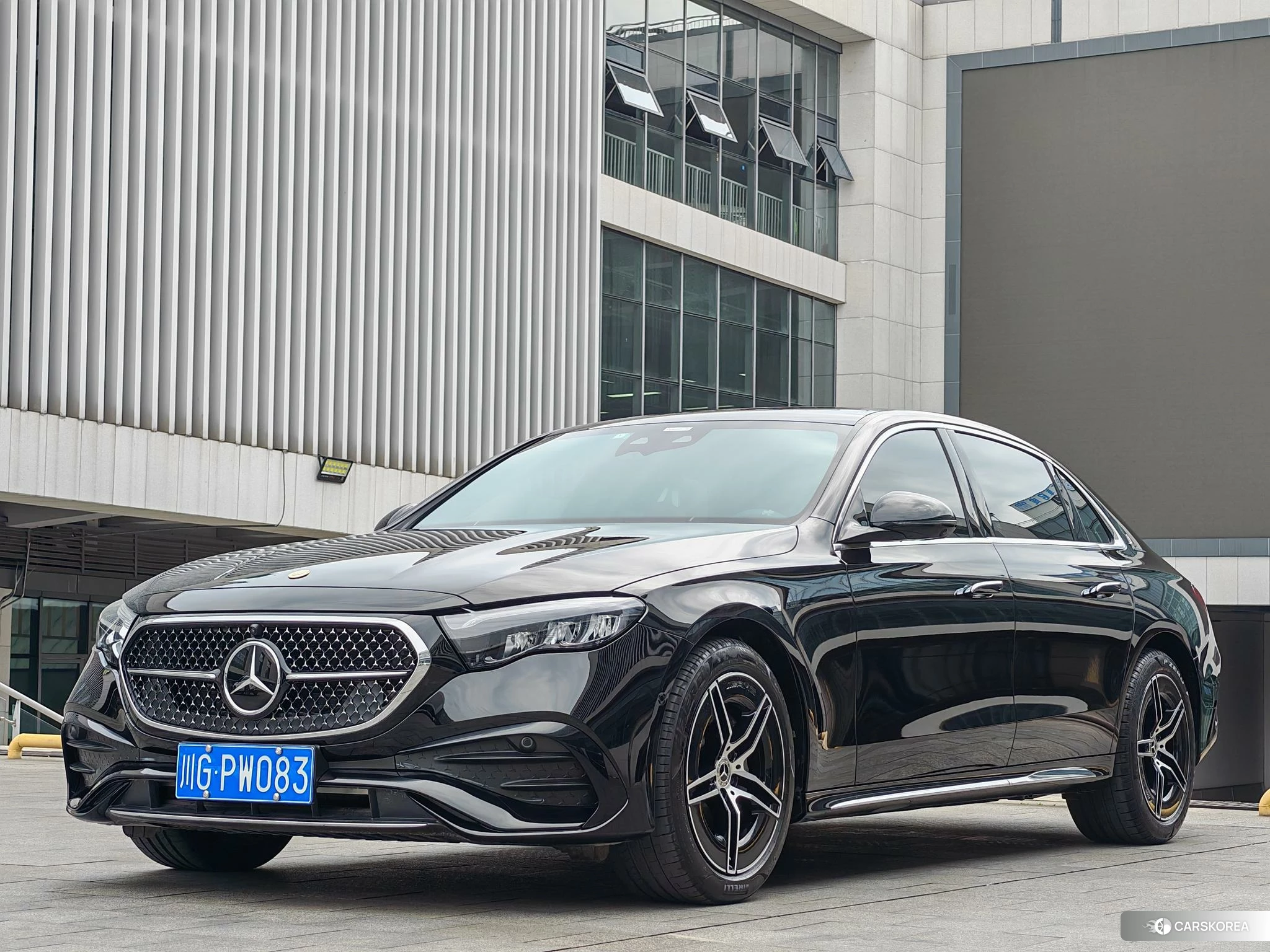 Mercedes-Benz E-Class id 4513698 из Китая 18