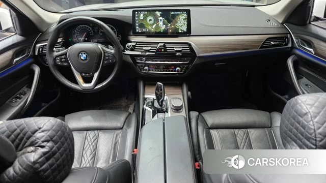 BMW 5 Series (G30) id 4430448 из Кореи 28