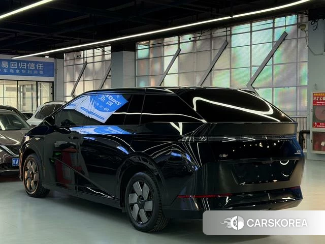 Xiaopeng Motors Xiaopeng X9 id 4238651 из Китая 21