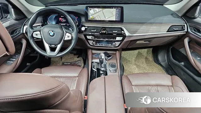 BMW 5 Series (G30) id 3697097 из Кореи 17