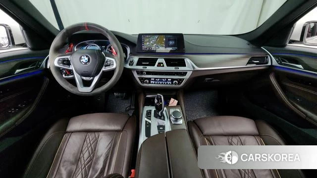 BMW 5 Series (G30) id 3821098 из Кореи 17