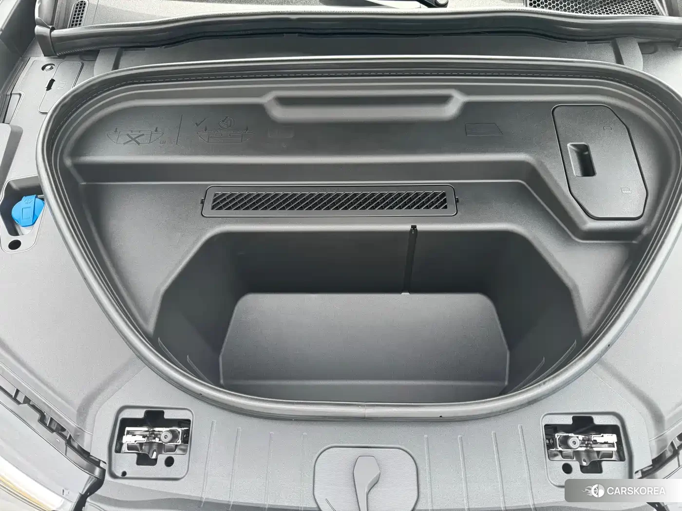 Audi Q6L id 4589416 из Китая 7
