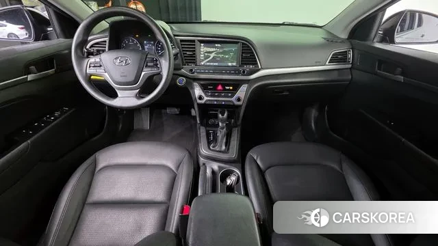 Hyundai Avante AD id 3009499 из Кореи 17