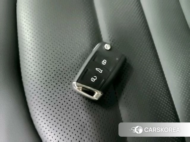 Volkswagen Tuyue id 4242457 из Китая 17