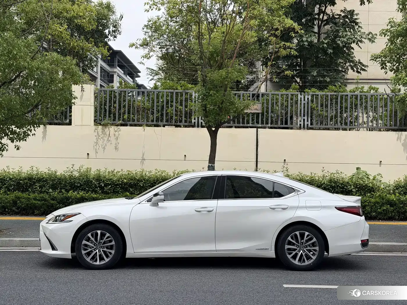 Lexus ES id 4628023 из Китая 7