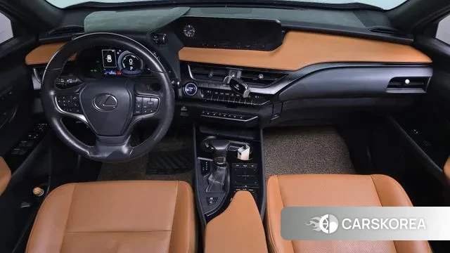 Lexus UX250h id 3562969 из Кореи 17