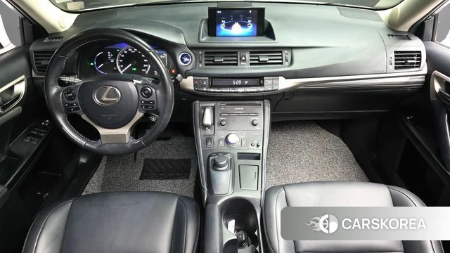 Lexus CT200h id 4345558 из Кореи 38