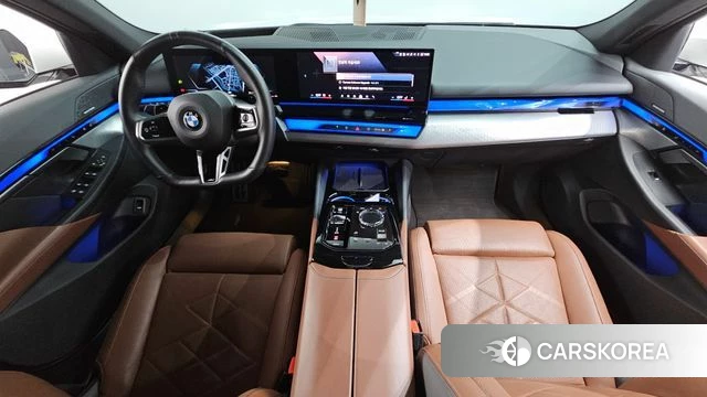 BMW 5 Series (G60) id 4554854 из Кореи 32