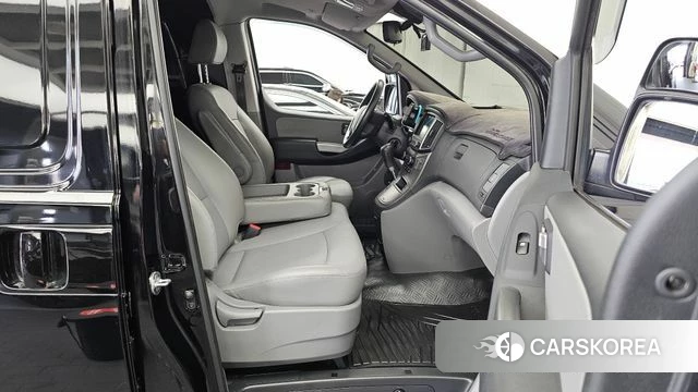 Hyundai The New Grand Starex id 4446039 из Кореи 17