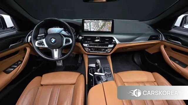 BMW 5 Series (G30) id 3670702 из Кореи 17