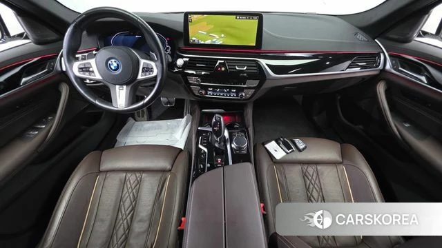 BMW 5 Series (G30) id 4463378 из Кореи 29