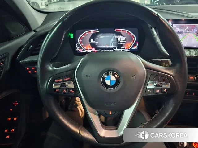 BMW 1 Series (F40) id 3355031 из Кореи 17