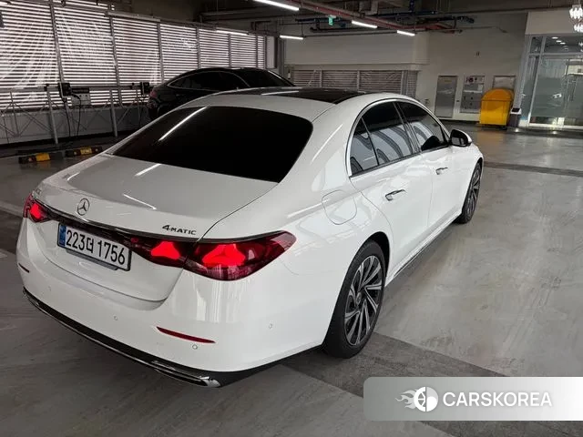 Mercedes-Benz E-Class W214 id 3695278 из Кореи 16