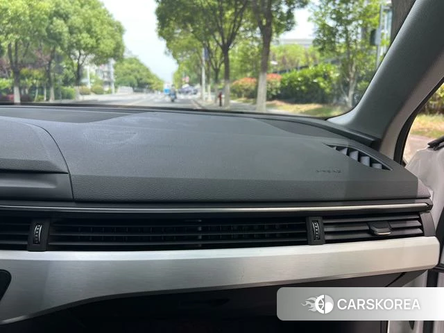 Audi A4L id 4367372 из Китая 27