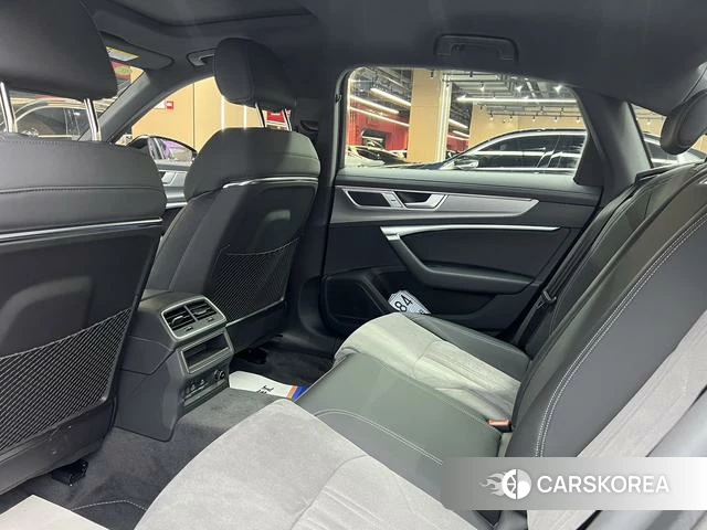 Audi A6L id 4257937 из Китая 14