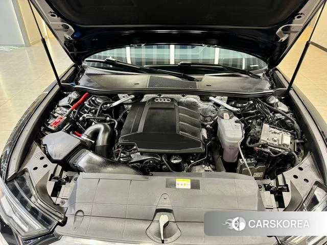 Audi A6L id 3896017 из Китая 26