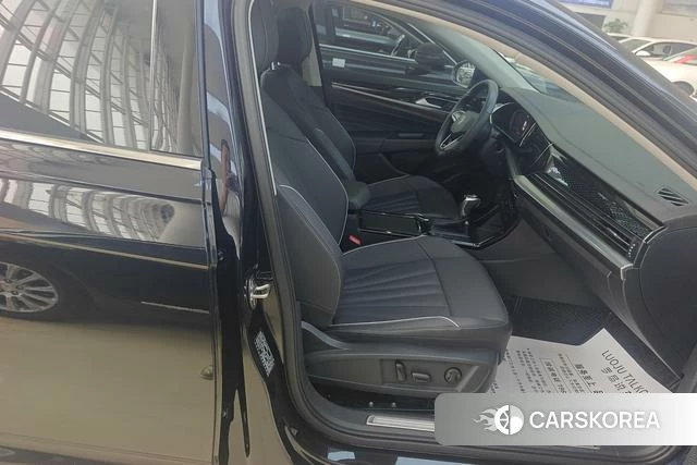 Volkswagen Passat id 4259998 из Китая 14