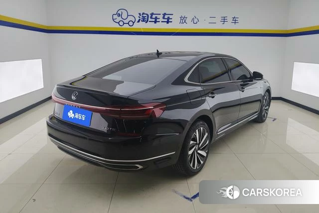 Volkswagen Passat id 4208615 из Китая 14