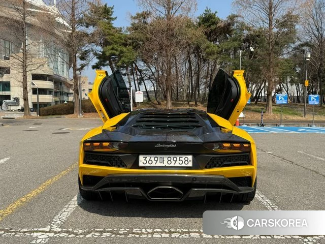 Lamborghini Aventador id 3845769 из Кореи 17