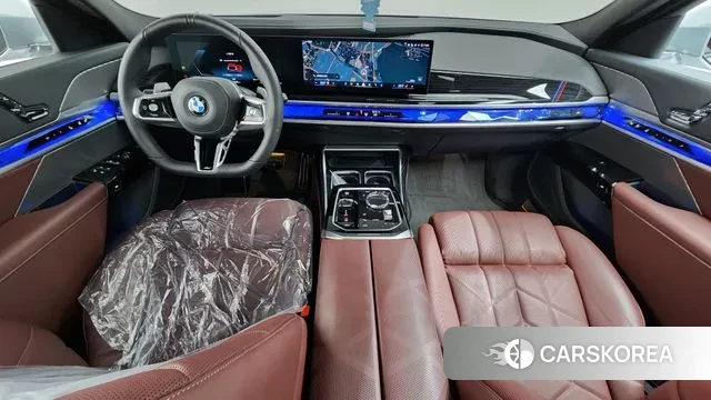 BMW 7 Series (G70) id 3734138 из Кореи 17