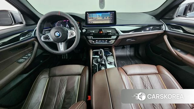 BMW 5 Series (G30) id 4186295 из Кореи 31