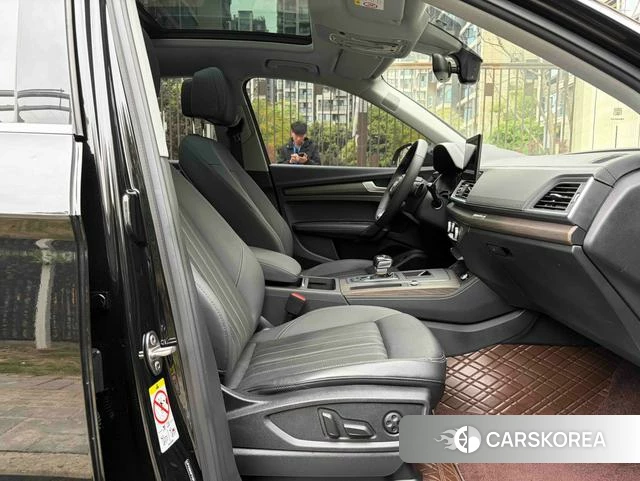Audi Q5L id 4215103 из Китая 14