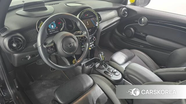 Mini Cooper Electric id 4848661 из Кореи 17