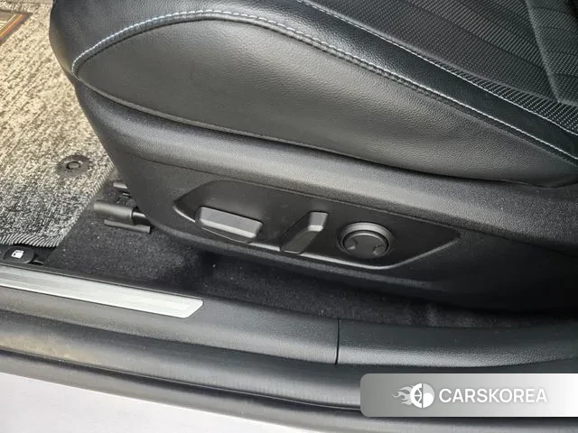 Hyundai Avante (CN7) id 3334530 из Кореи 17