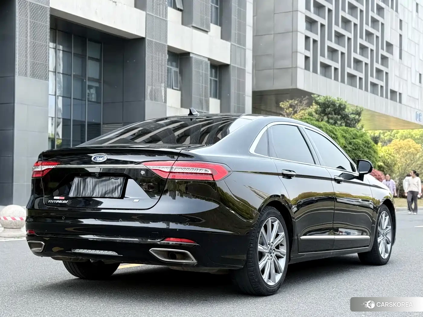 Ford Taurus id 4570539 из Китая 7