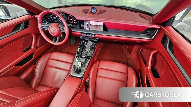 Porsche 911(992) id 4894702 из Кореи 30
