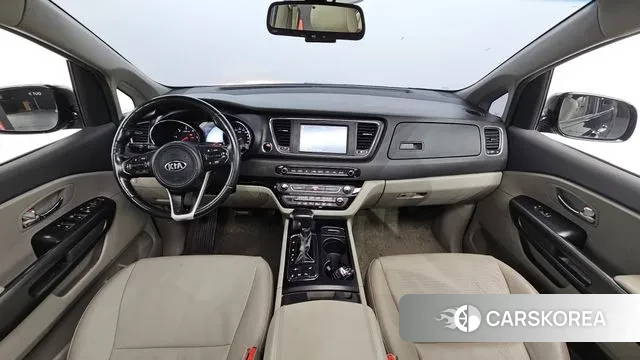 Kia All New Carnival id 3599182 из Кореи 17