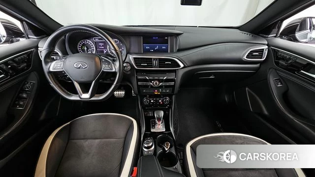 Infiniti Q30 id 4310778 из Кореи 26
