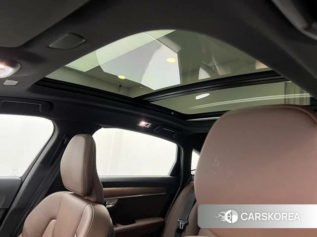 Volvo S90 PHEV id 4211262 из Китая 17