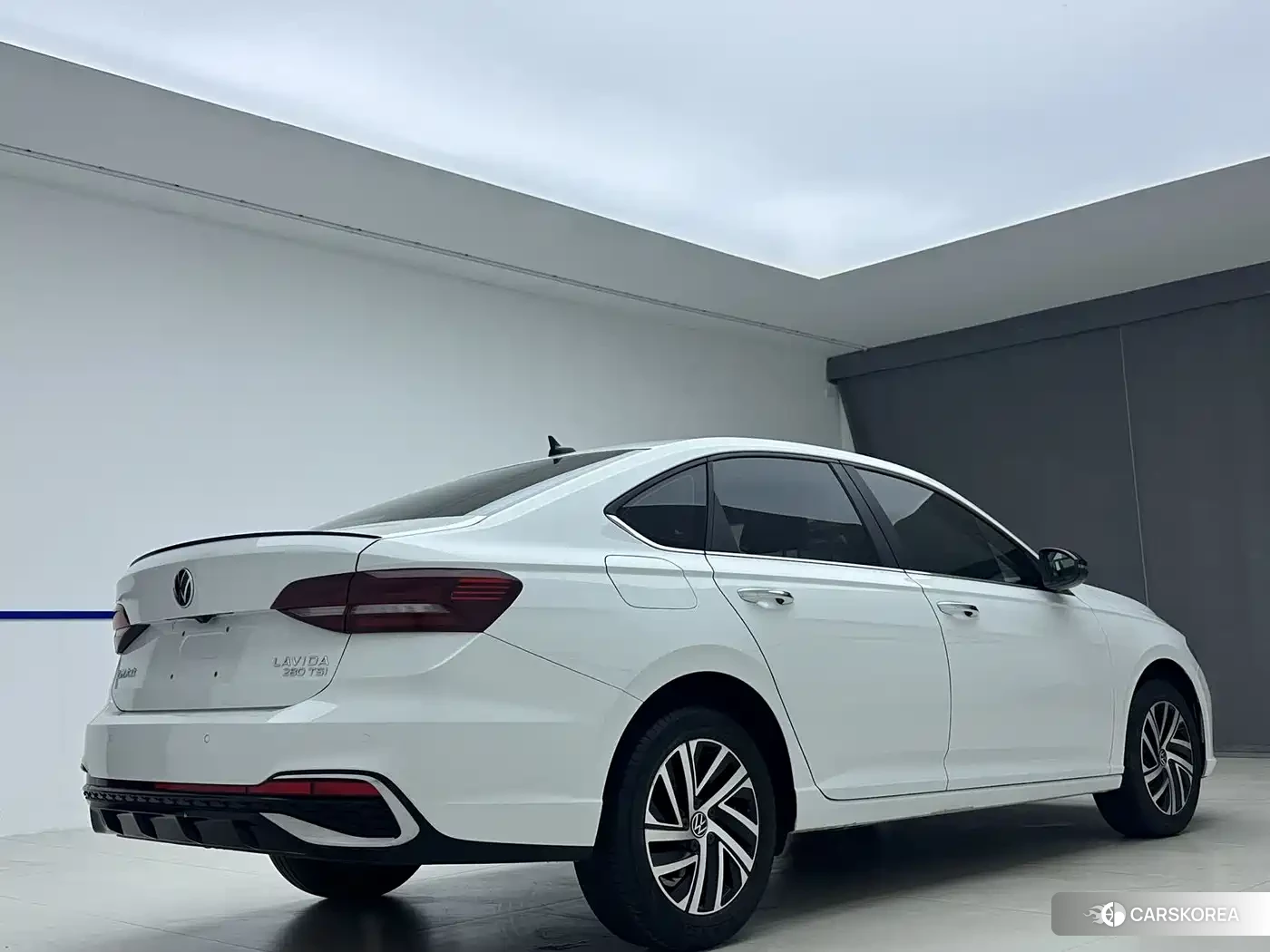Volkswagen Lavida id 4681191 из Китая 18
