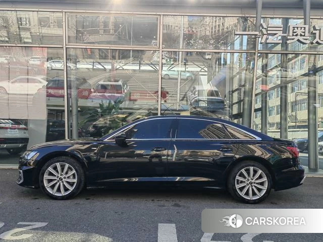 Audi A6L id 4258232 из Китая 7