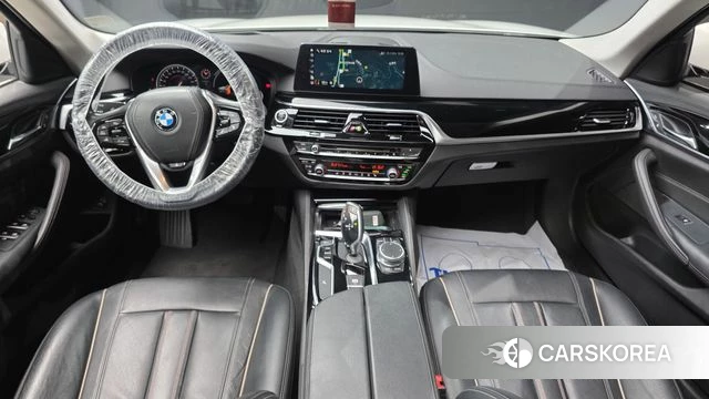 BMW 5 Series (G30) id 3899746 из Кореи 17