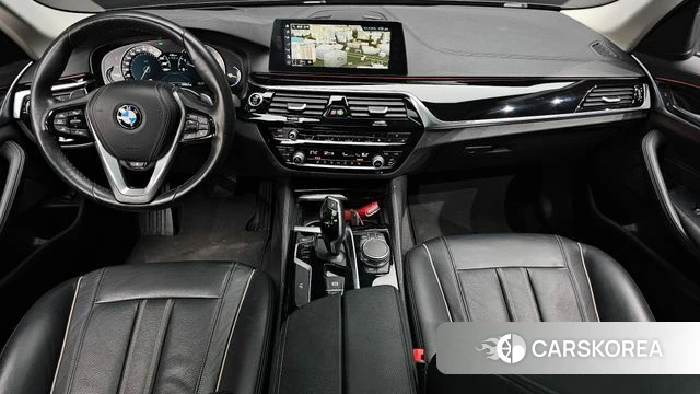 BMW 5 Series (G30) id 3894150 из Кореи 17