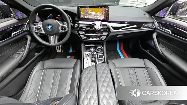 BMW 5 Series (G30) id 3561576 из Кореи 17