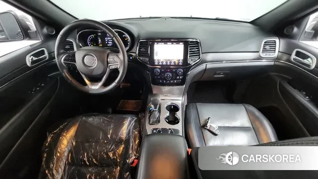 Jeep Grand Cherokee id 3423149 из Кореи 17