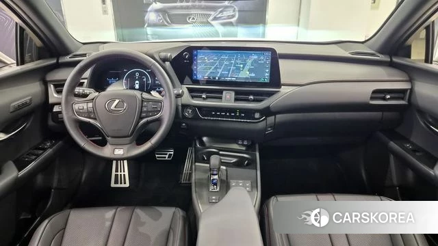 Lexus UX300h id 4773329 из Кореи 17