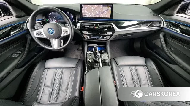 BMW 5 Series (G30) id 3467949 из Кореи 17