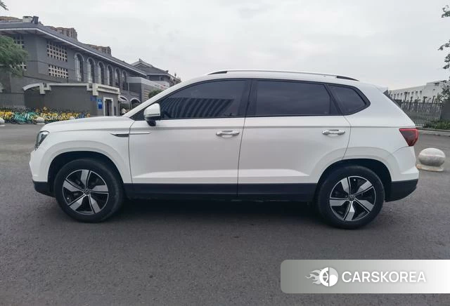 Volkswagen Tuyue id 4278134 из Китая 25