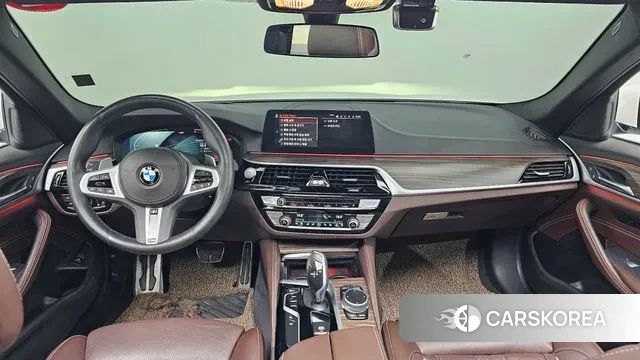 BMW 5 Series (G30) id 3330140 из Кореи 17